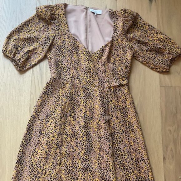 Wayf Faux Wrap Leopard Print Dress Size Small - Picture 5 of 7